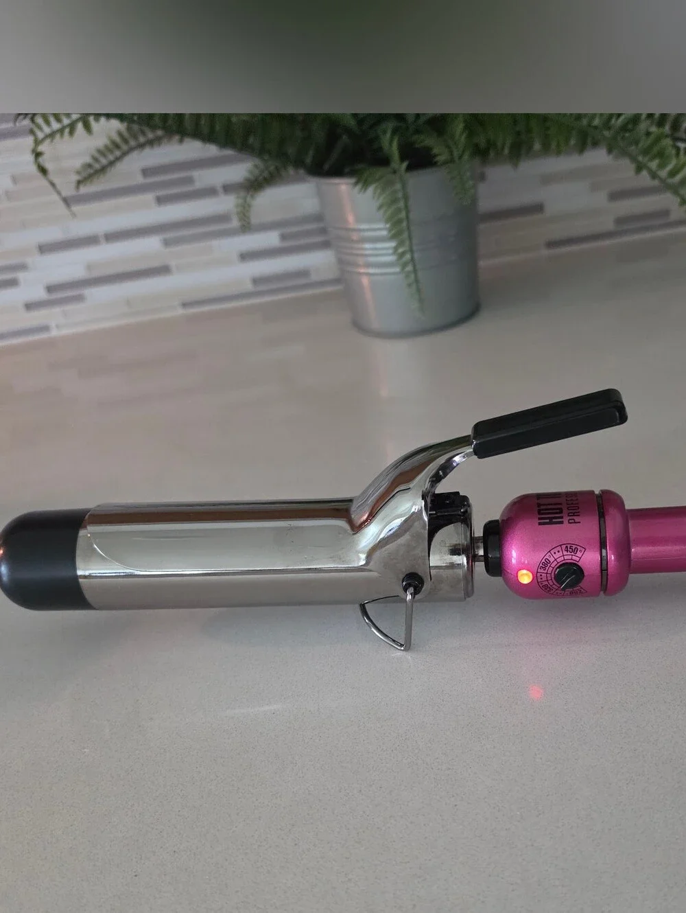 Hot Tools Pink Titanium Curling Iron 1.5” 1 1/2” HPK46 Professional Tested EUC
